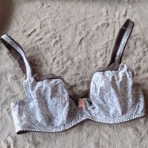NWOT FREYA BRA SIZE 30DD